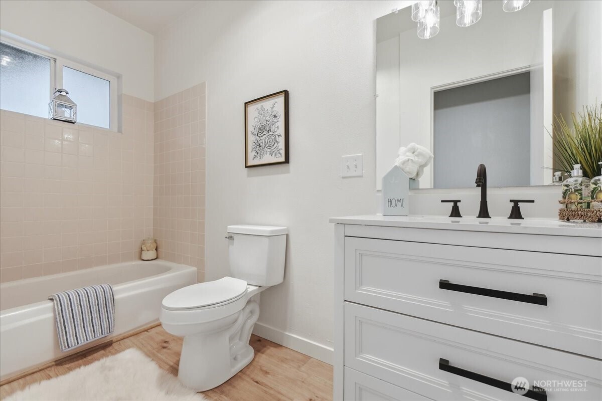 1313 HINING Road , Winlock, WA 98596