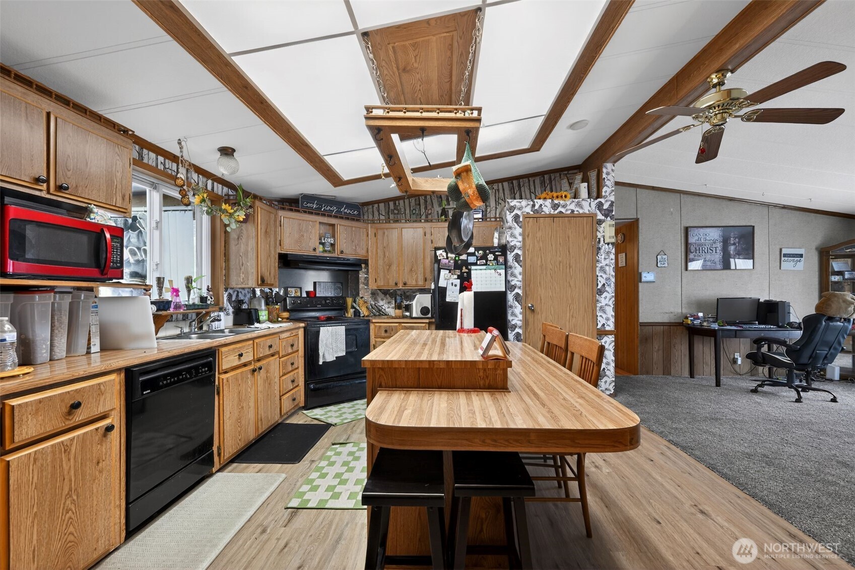 7812 18th Avenue Ct E, Tacoma, WA 98404