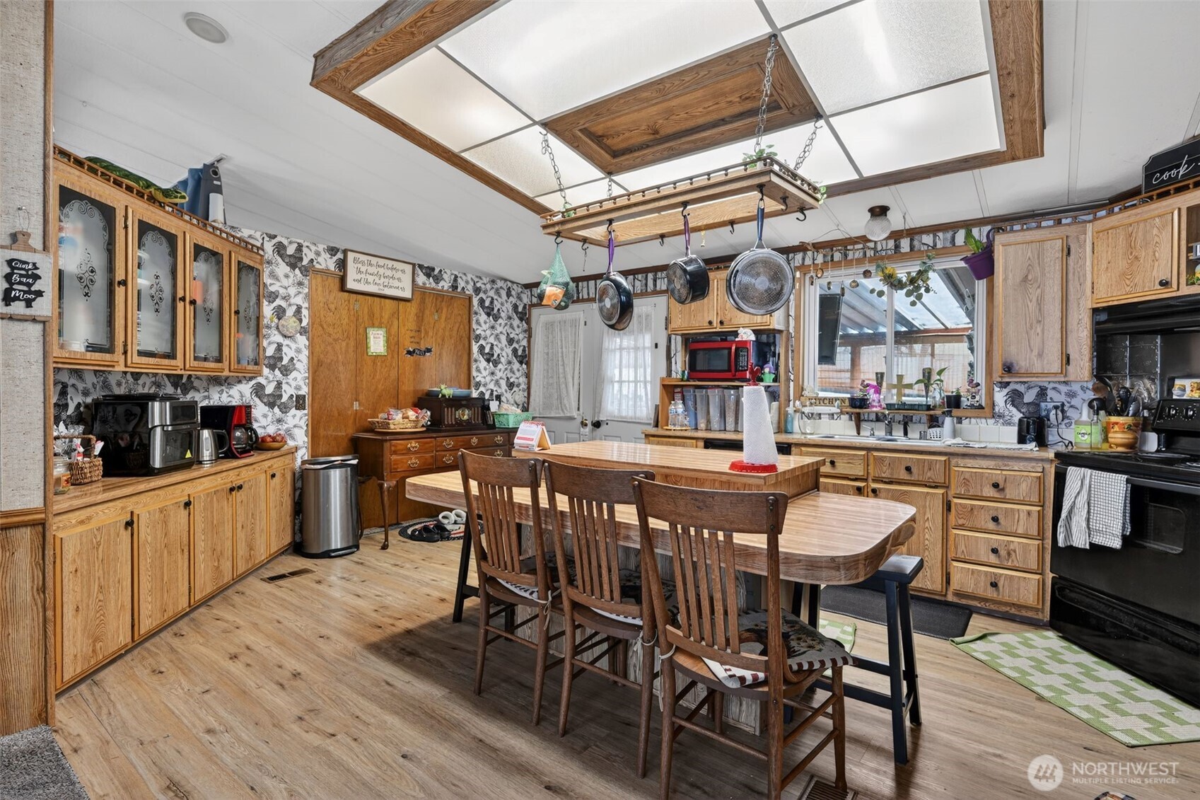 7812 18th Avenue Ct E, Tacoma, WA 98404