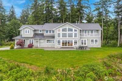 4075 Preserve Drive , Camano Island, WA 98282