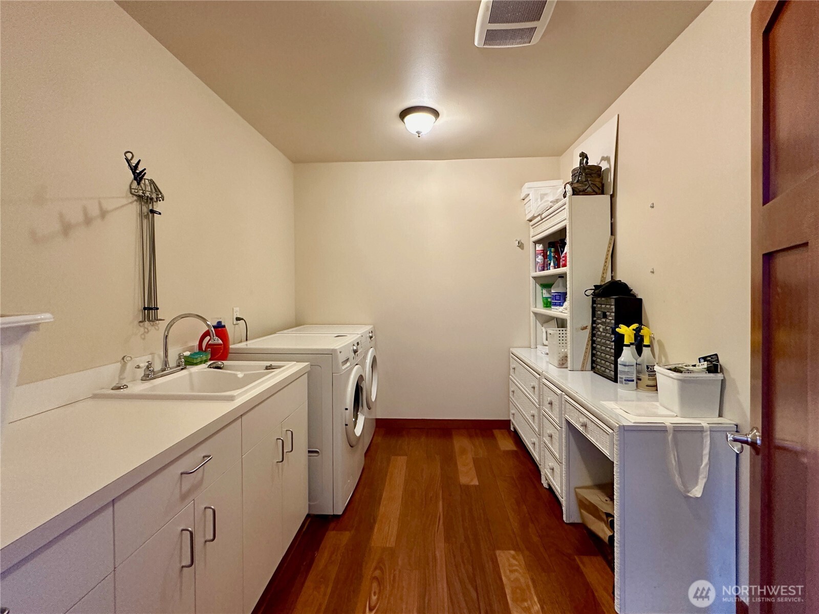 4075 Preserve Drive , Camano Island, WA 98282