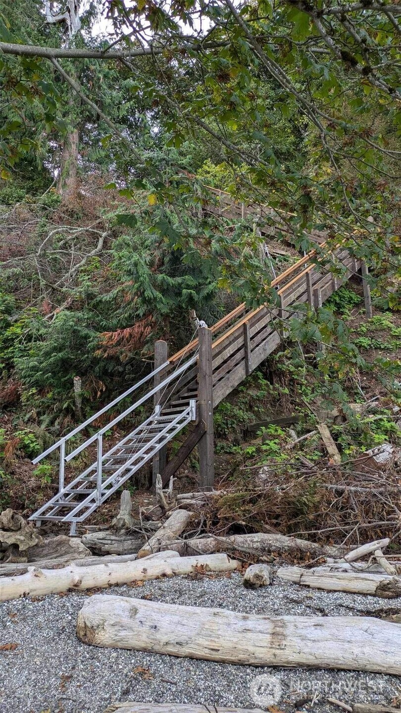 4075 Preserve Drive , Camano Island, WA 98282