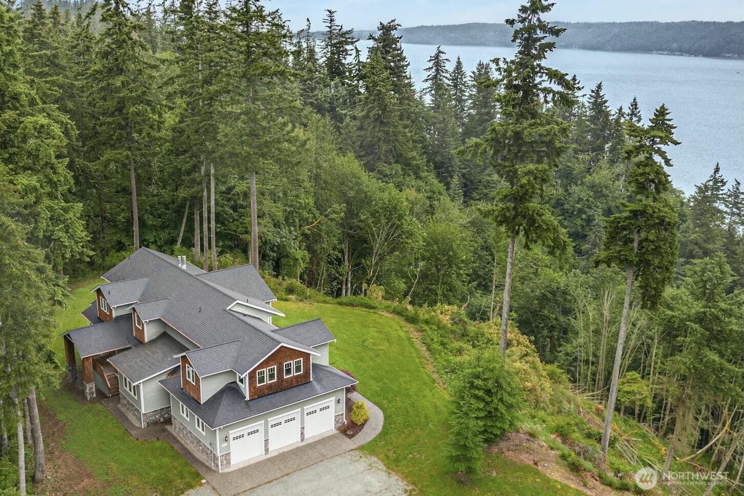 4075 Preserve Drive , Camano Island, WA 98282