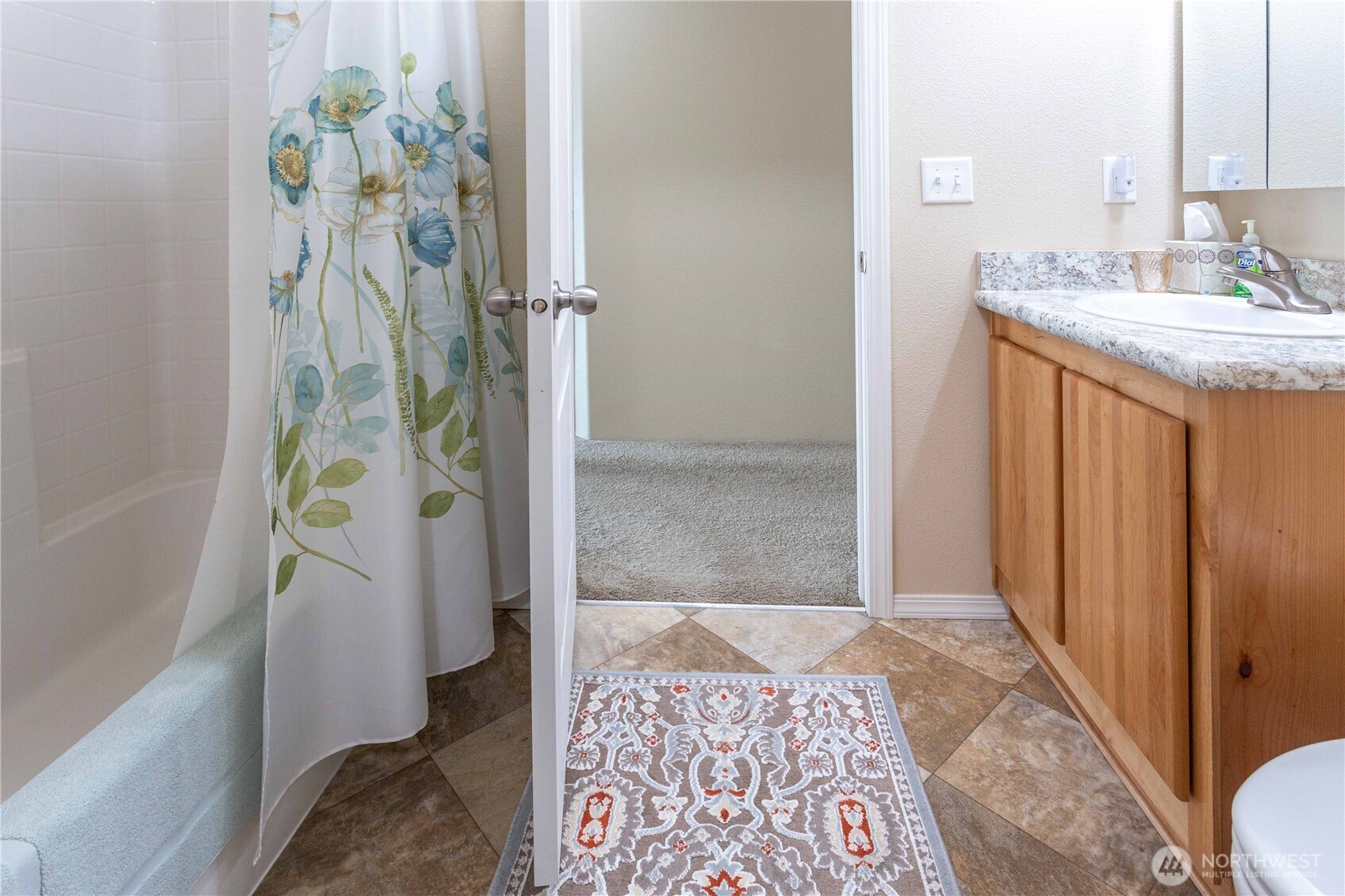 11453 Bayview Edison Rd #16, Mount Vernon, WA 98273