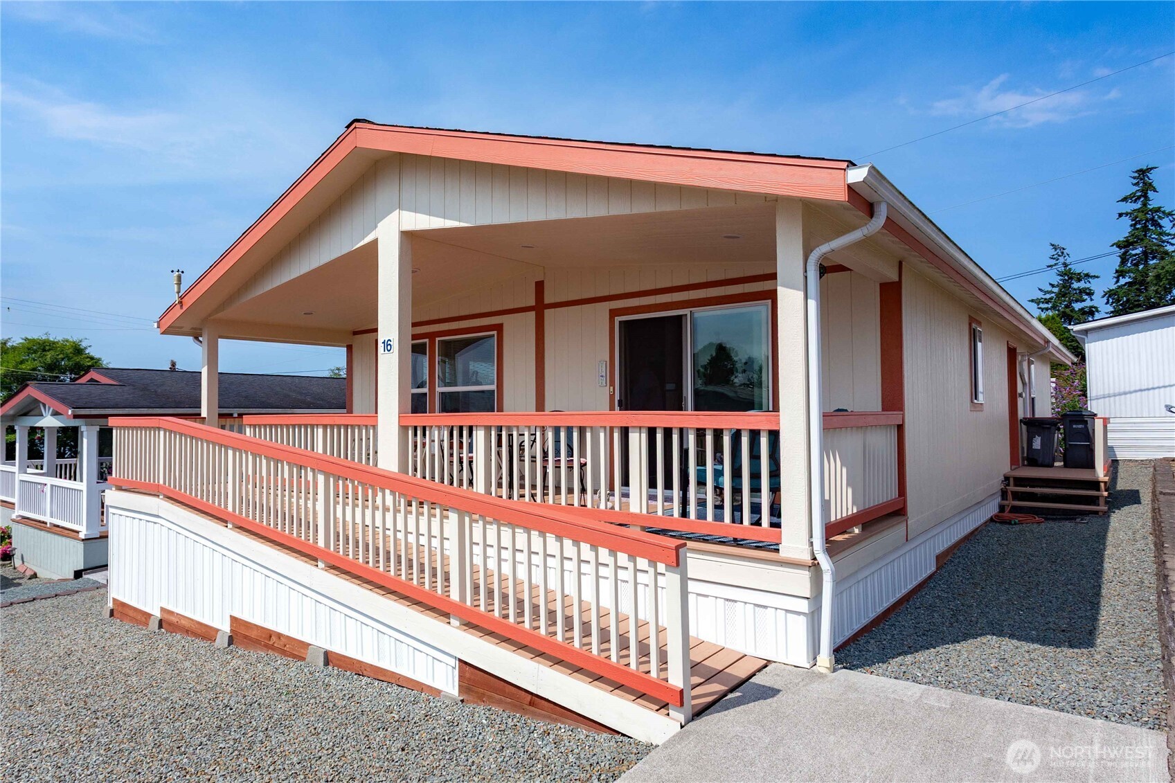 11453 Bayview Edison Rd #16, Mount Vernon, WA 98273