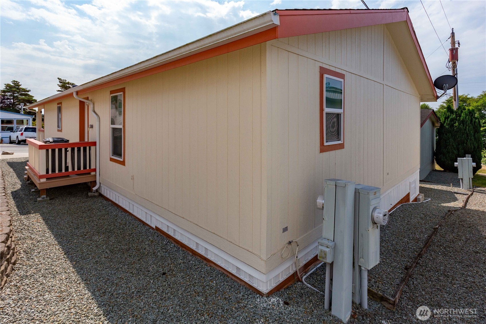 11453 Bayview Edison Rd #16, Mount Vernon, WA 98273