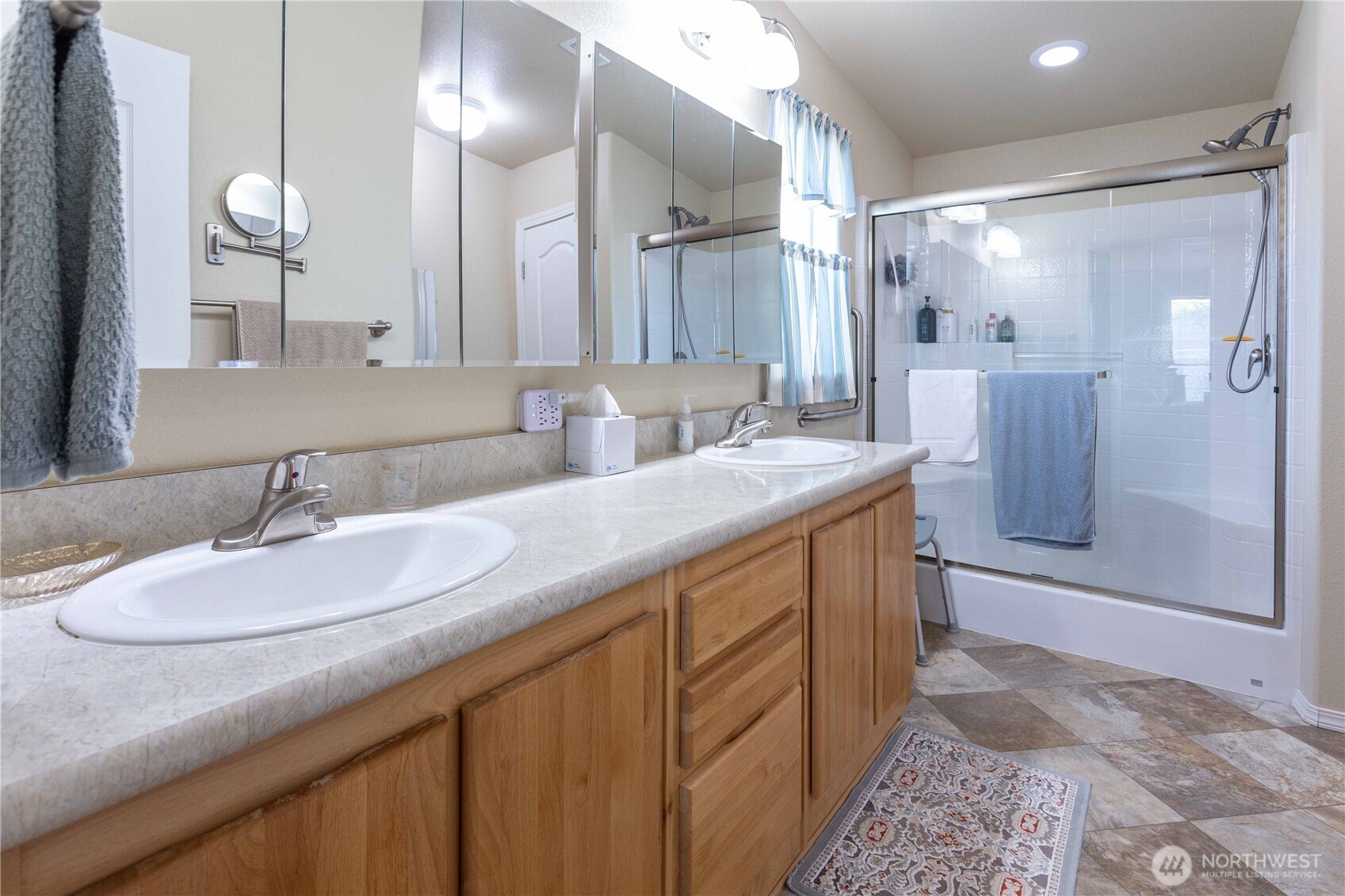 11453 Bayview Edison Rd #16, Mount Vernon, WA 98273