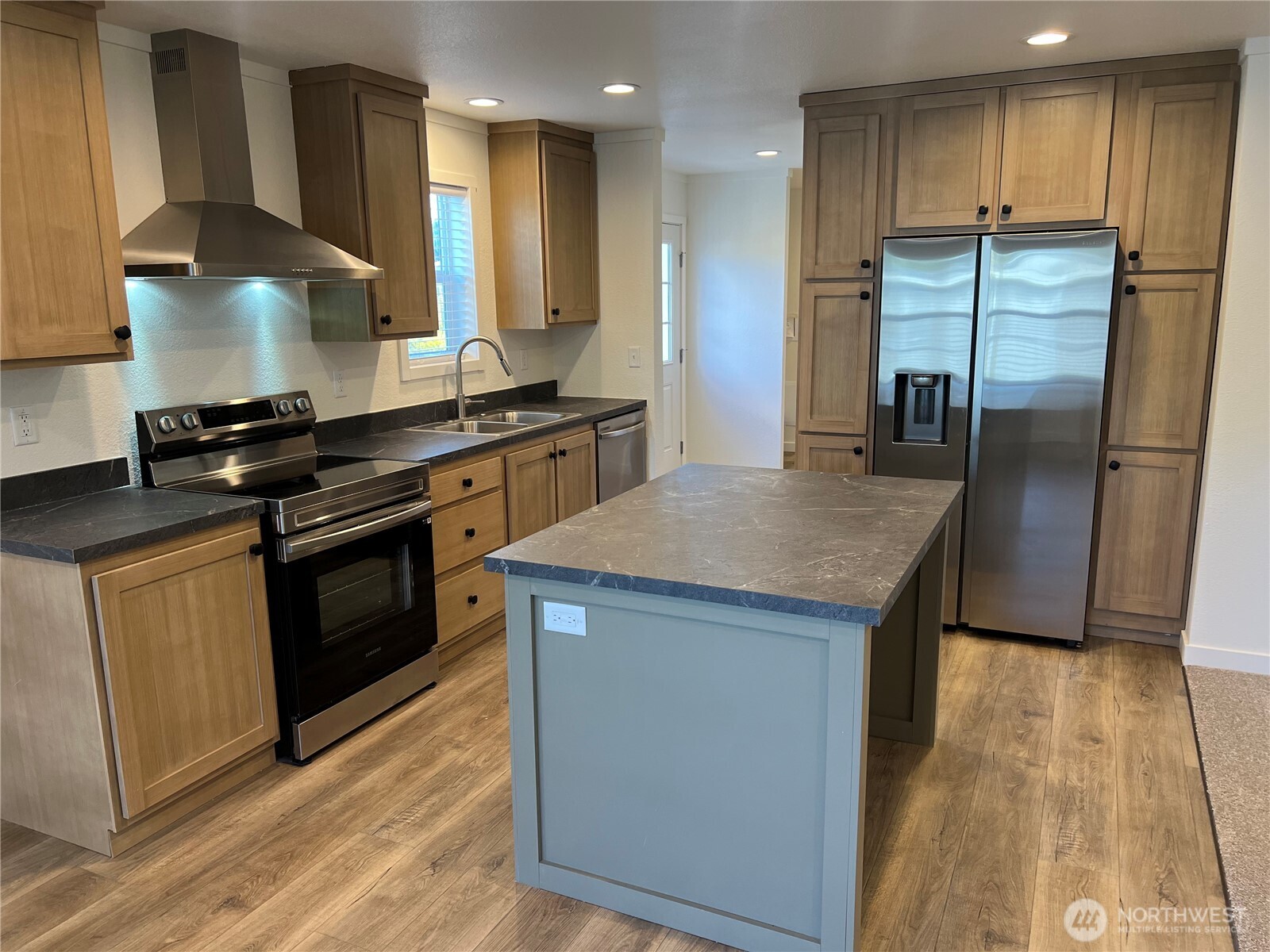 512 SW Berry Lake Road #21, Port Orchard, WA 98367