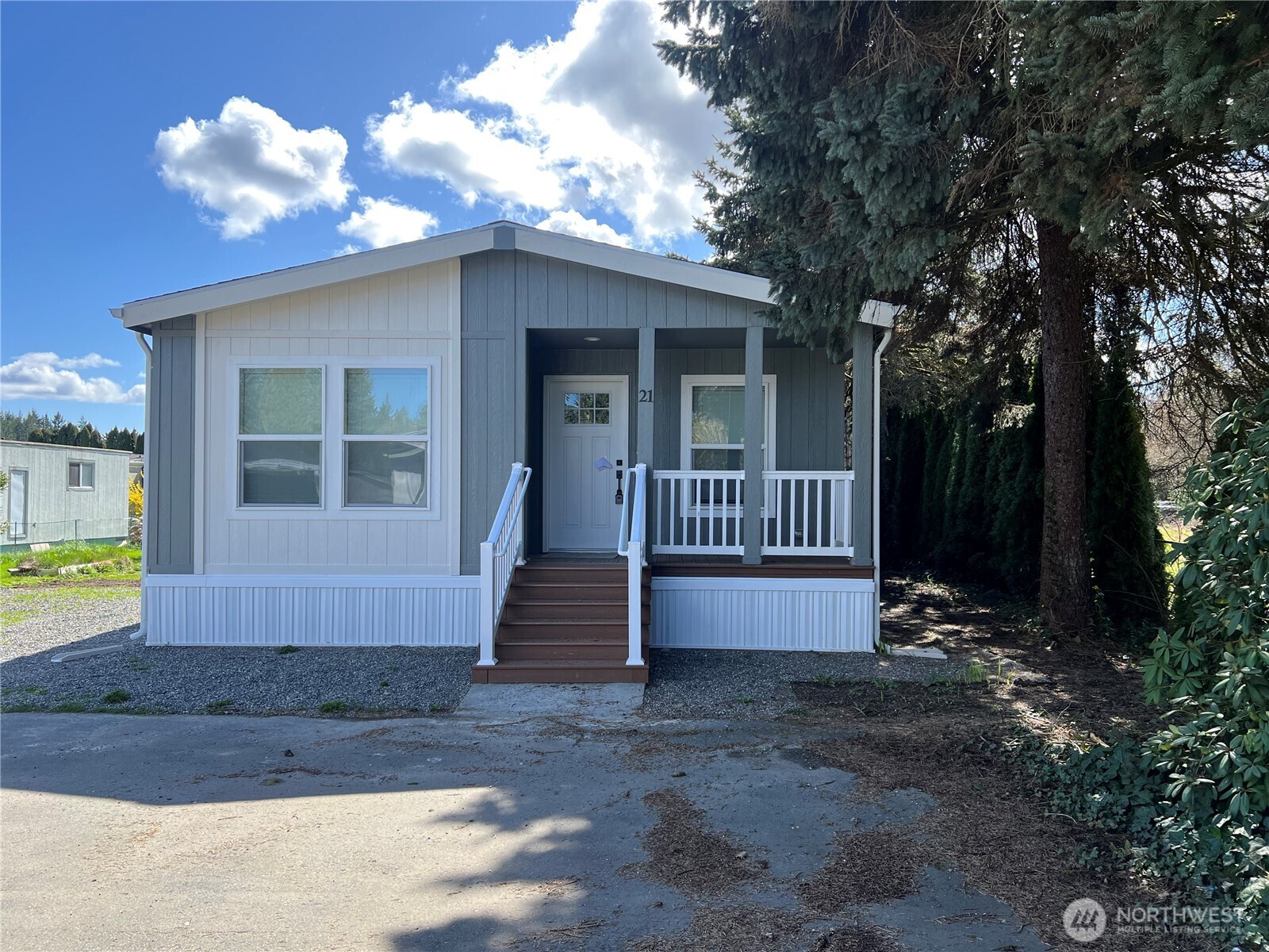 512 SW Berry Lake Road #21, Port Orchard, WA 98367