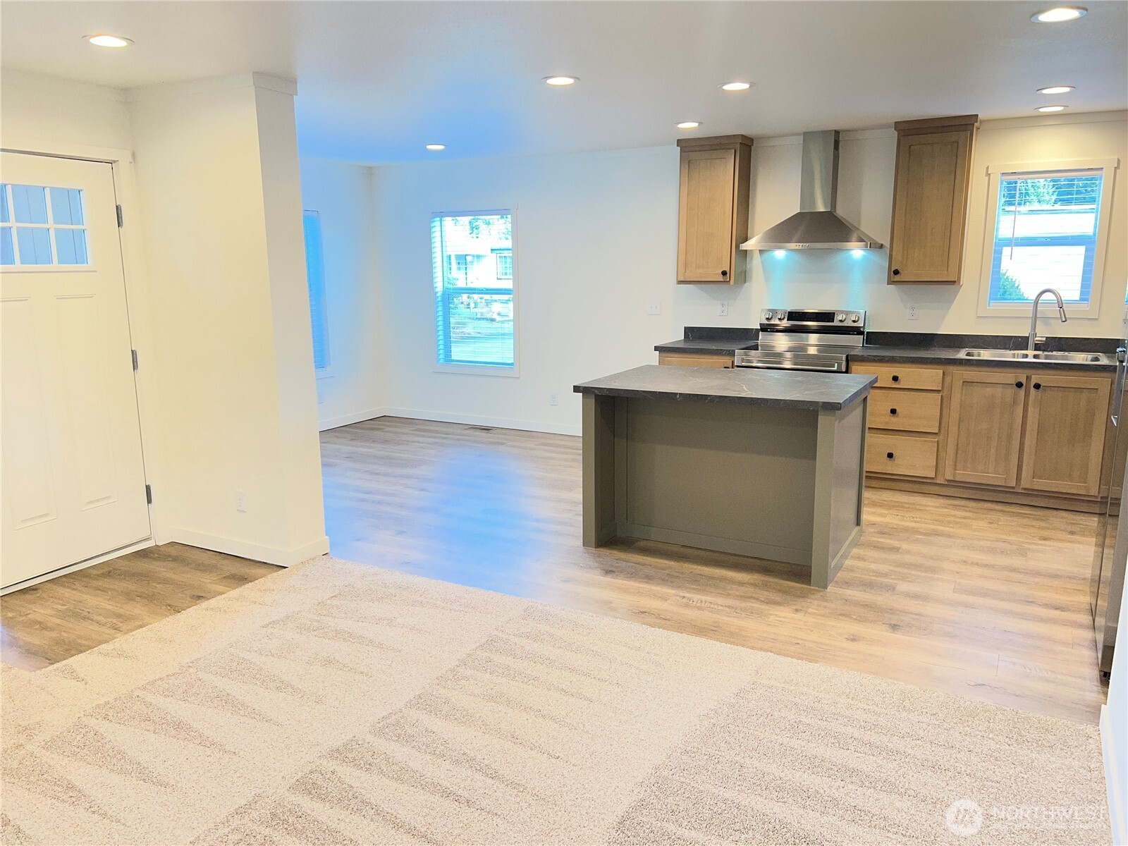 512 SW Berry Lake Road #21, Port Orchard, WA 98367