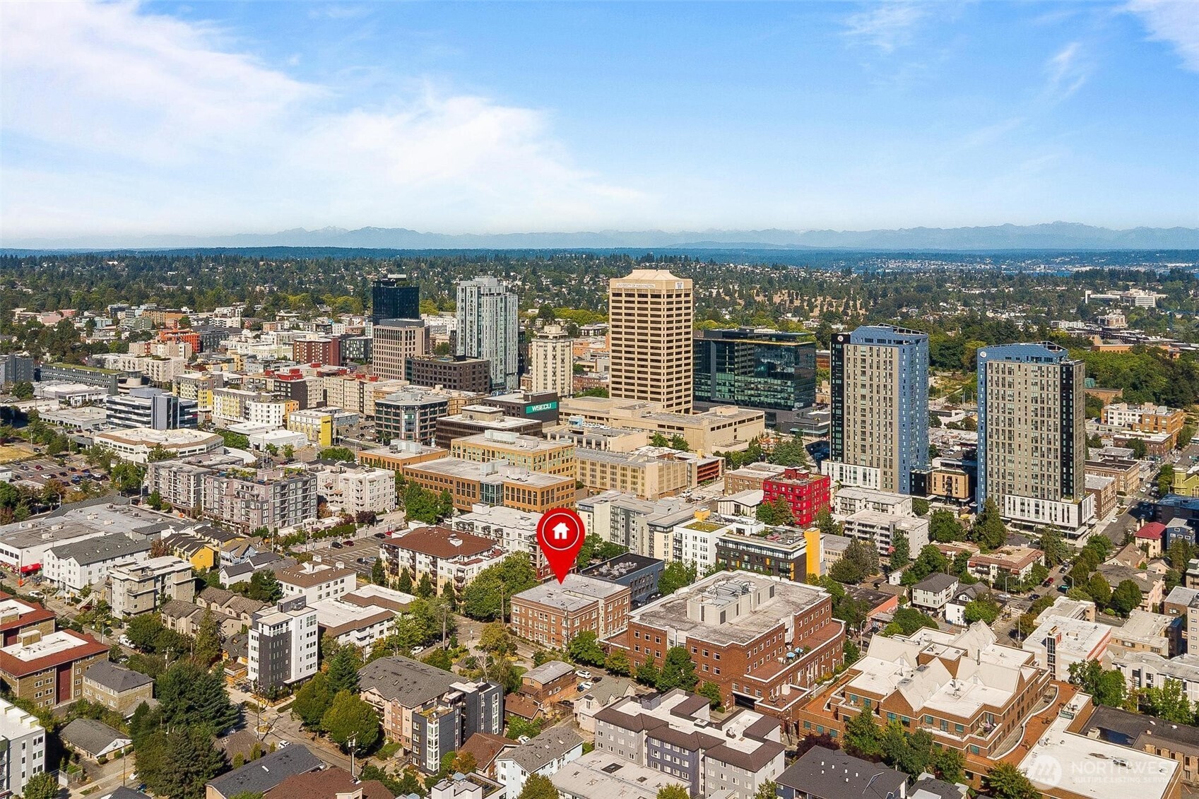 905 NE 43rd Street #111, Seattle, WA 98105