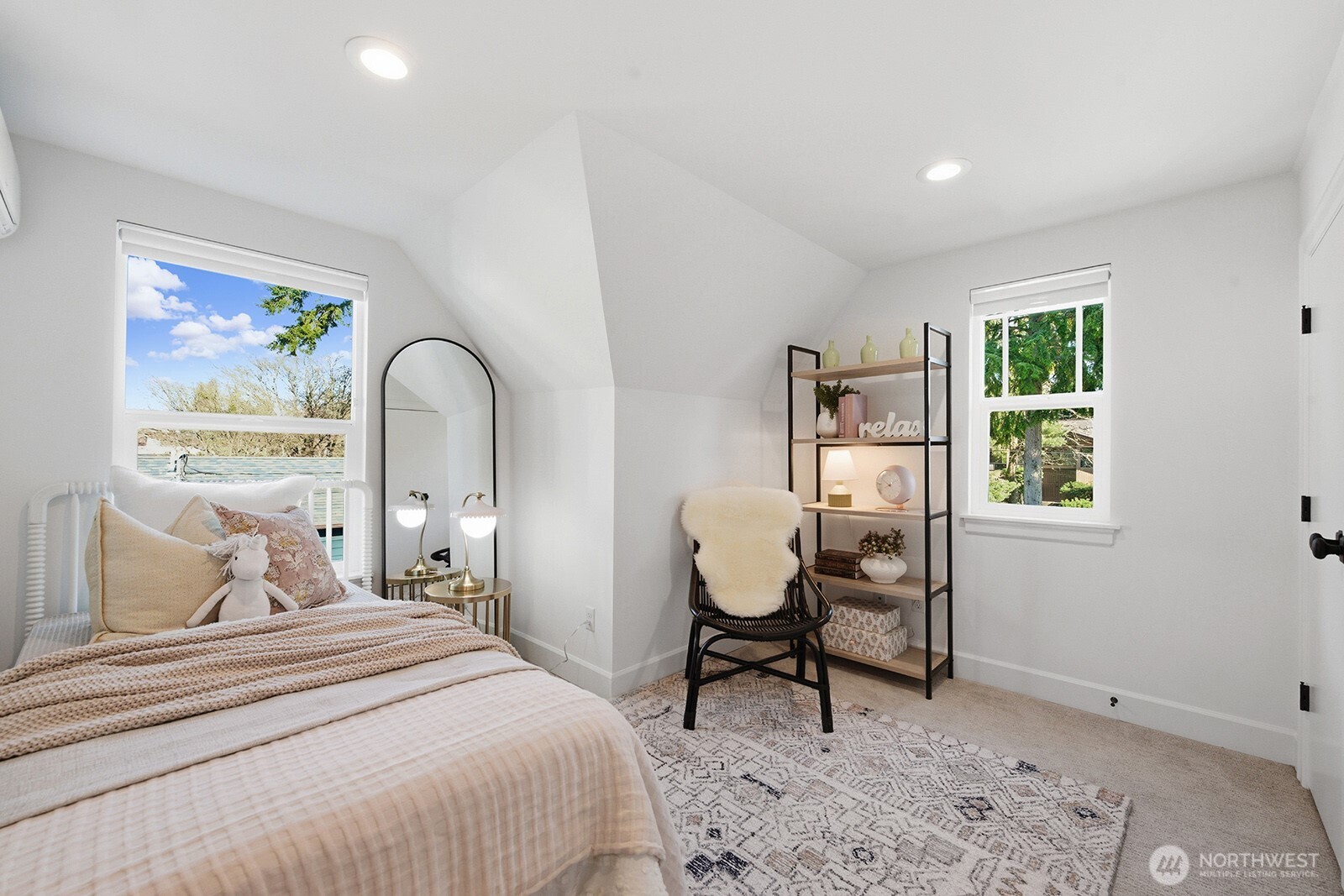 7511 41st Avenue NE, Seattle, WA 98115