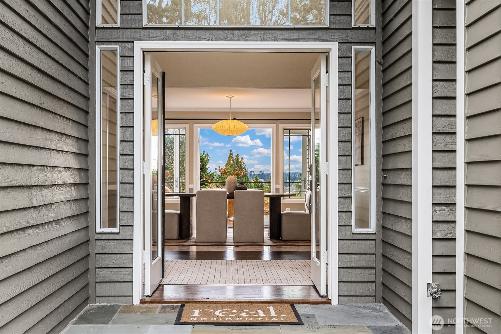 12635 93rd Pl NE, Kirkland, WA 98034