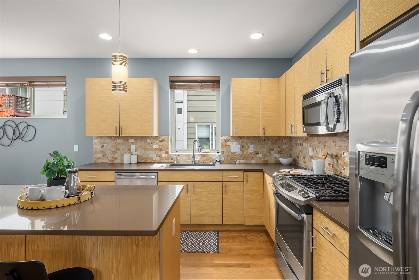 1550 NW 60th Street , Seattle, WA 98107