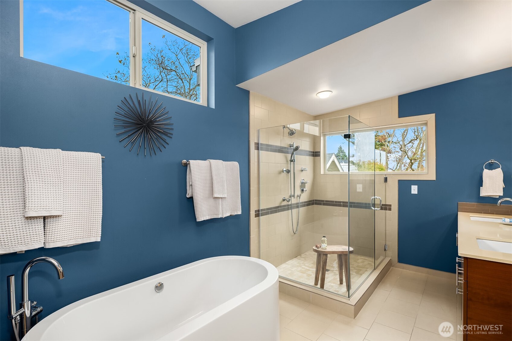 1550 NW 60th Street , Seattle, WA 98107