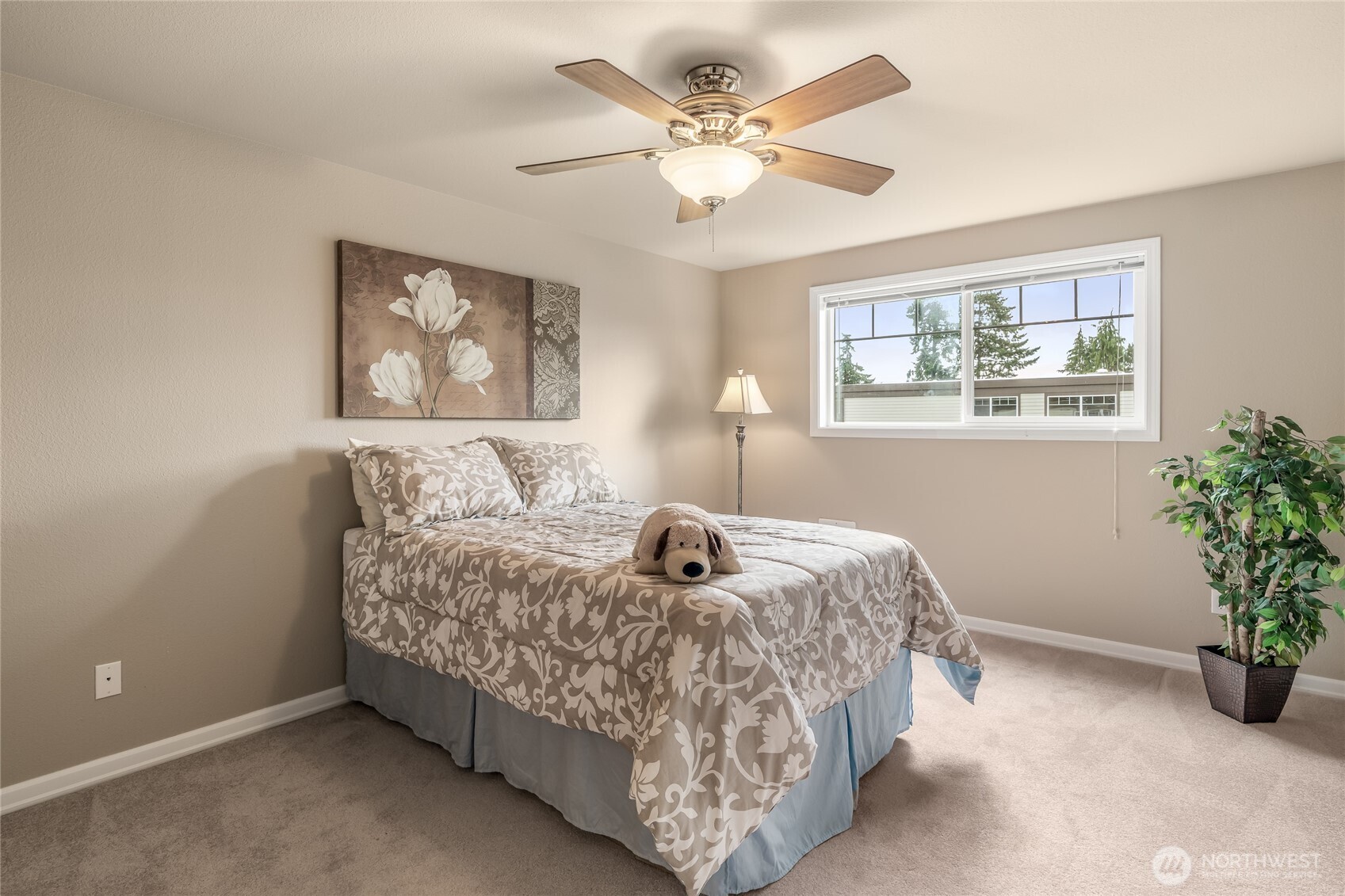 7505 212th Street SW #C301, Edmonds, WA 98026