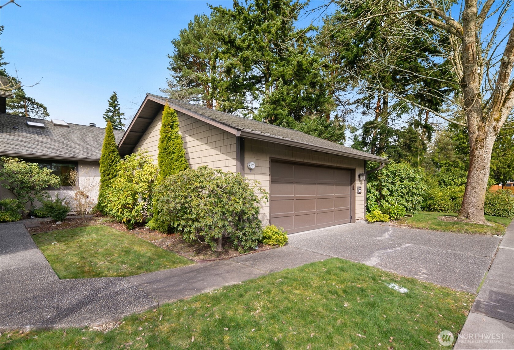 11917 Stendall Place N, Seattle, WA 98133