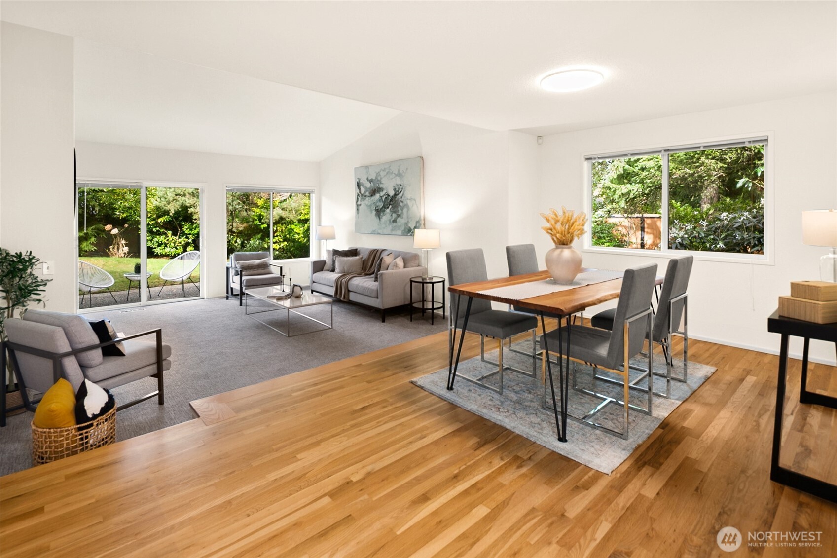 11917 Stendall Place N, Seattle, WA 98133