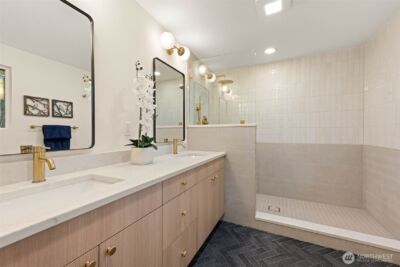 9101 30th Avenue NE, Seattle, WA 98115 - Photo 16