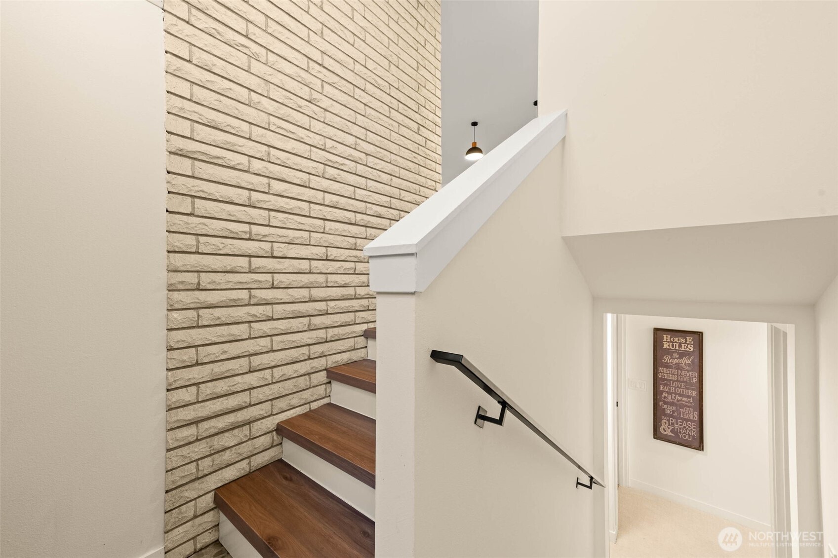 9101 30th Avenue NE, Seattle, WA 98115