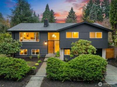 9101 30th Avenue NE, Seattle, WA 98115 - Photo 2
