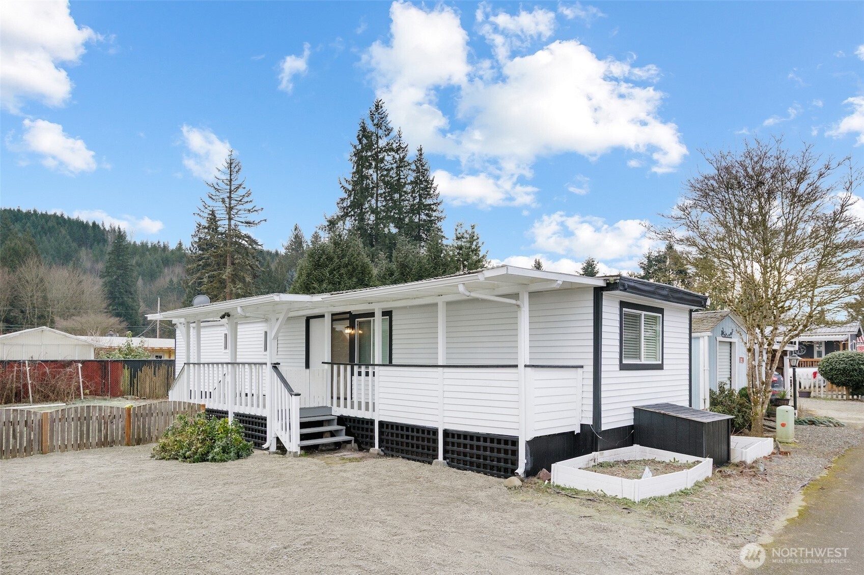 32501 NE 50th Street #37, Carnation, WA 98014