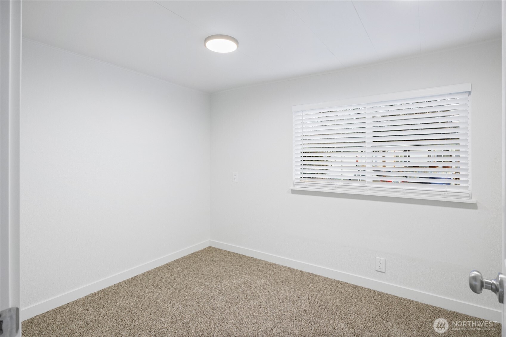 32501 NE 50th Street #37, Carnation, WA 98014