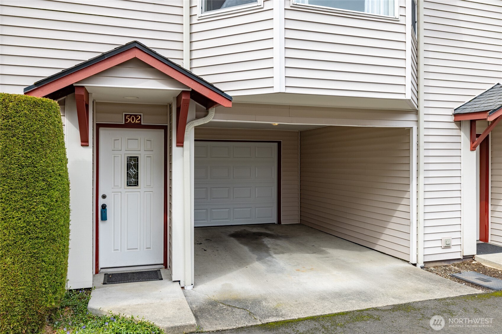 8823 Holly Drive #502, Everett, WA 98208