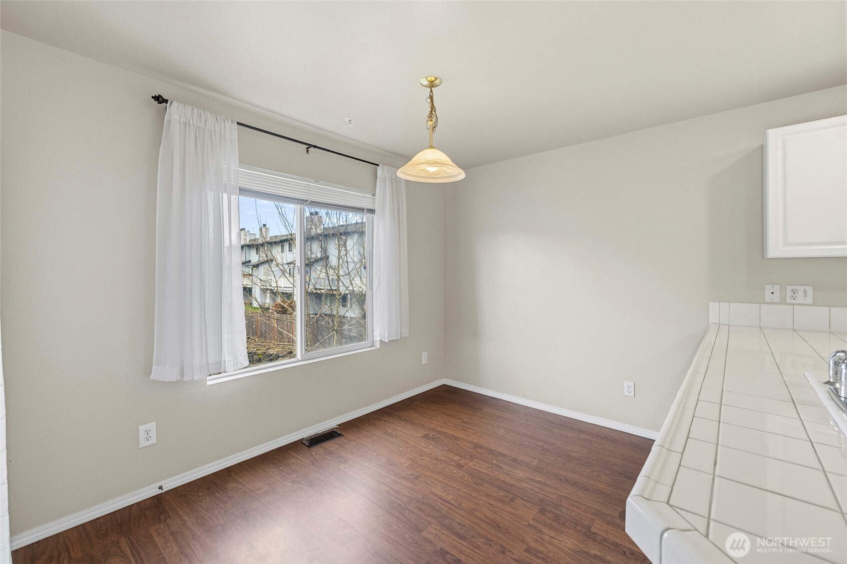 8823 Holly Drive #502, Everett, WA 98208