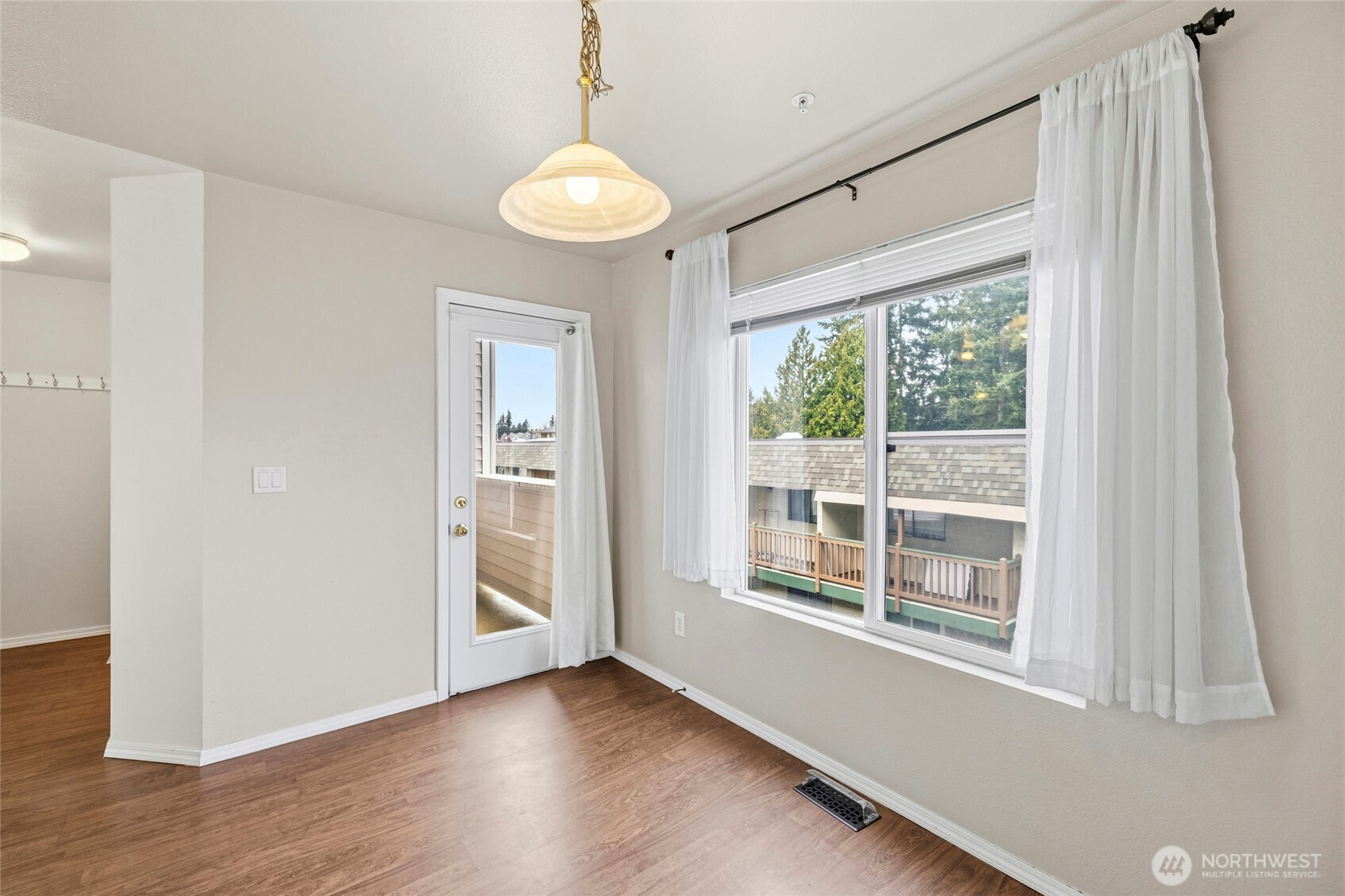 8823 Holly Drive #502, Everett, WA 98208