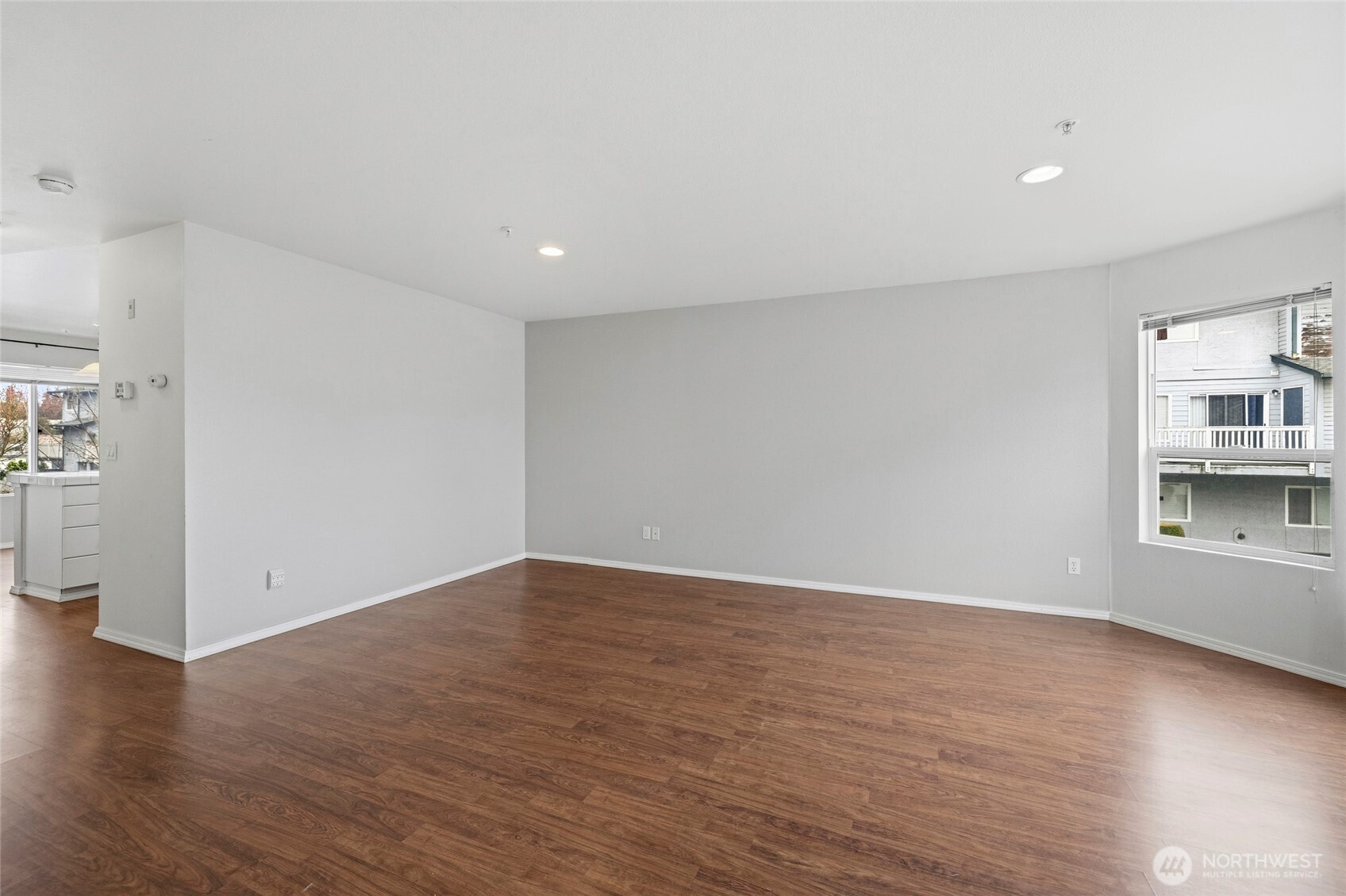 8823 Holly Drive #502, Everett, WA 98208