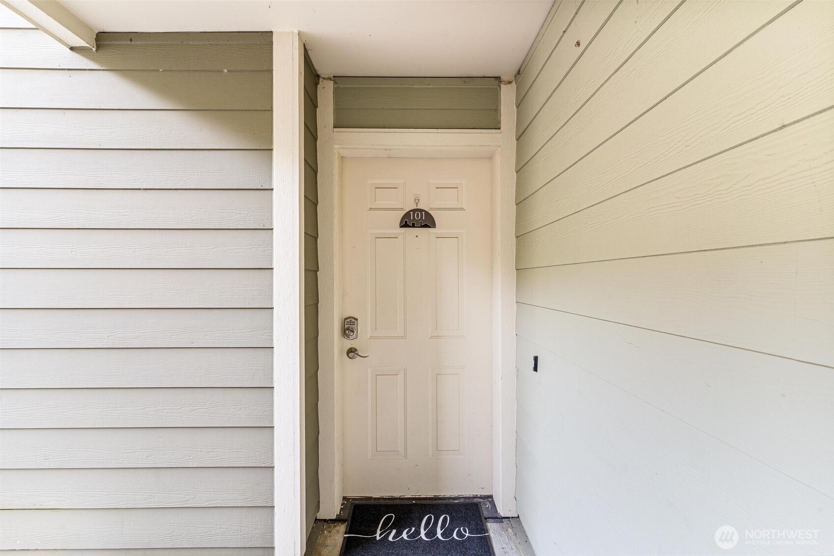 6525 200th Street SW #101, Lynnwood, WA 98036