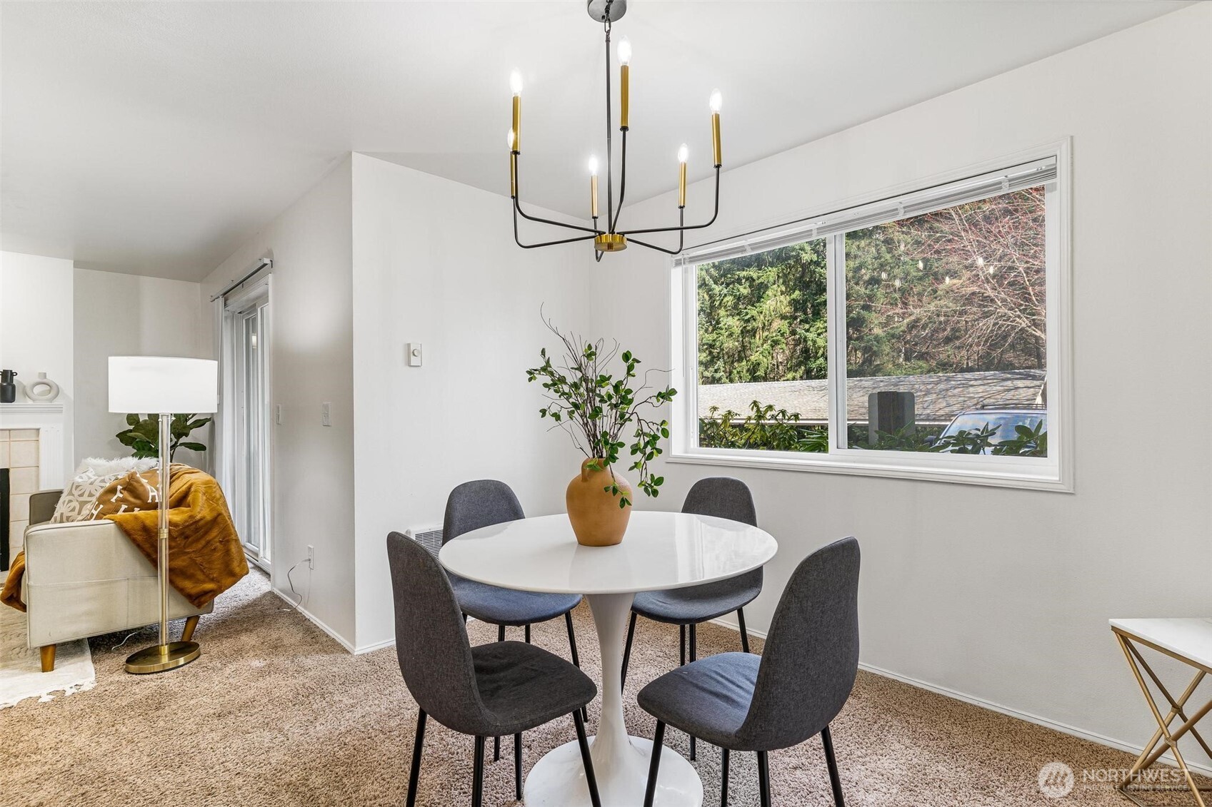 6525 200th Street SW #101, Lynnwood, WA 98036