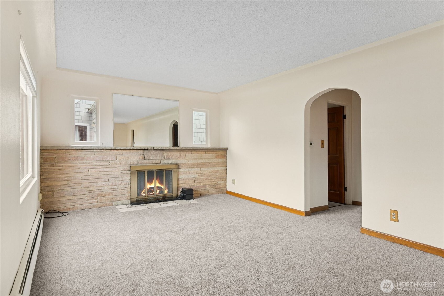 408 8th Avenue NE, Puyallup, WA 98372