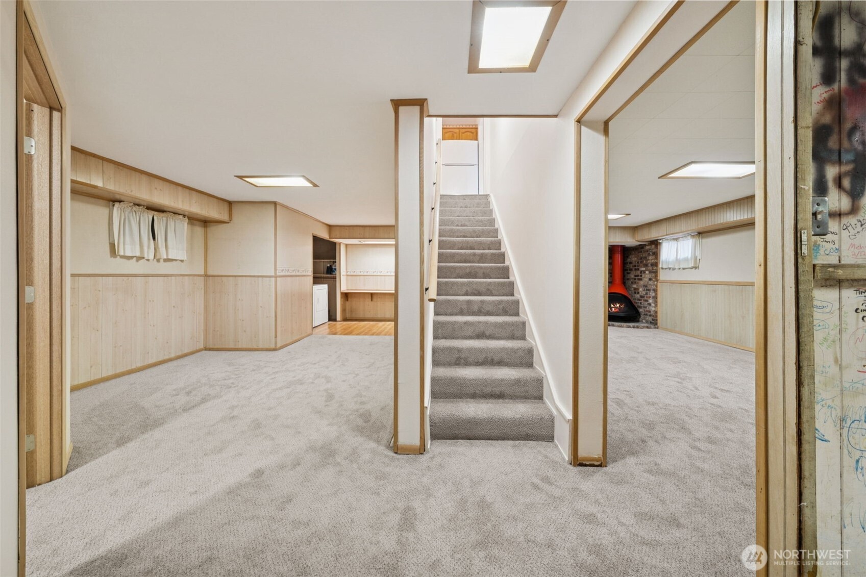 408 8th Avenue NE, Puyallup, WA 98372