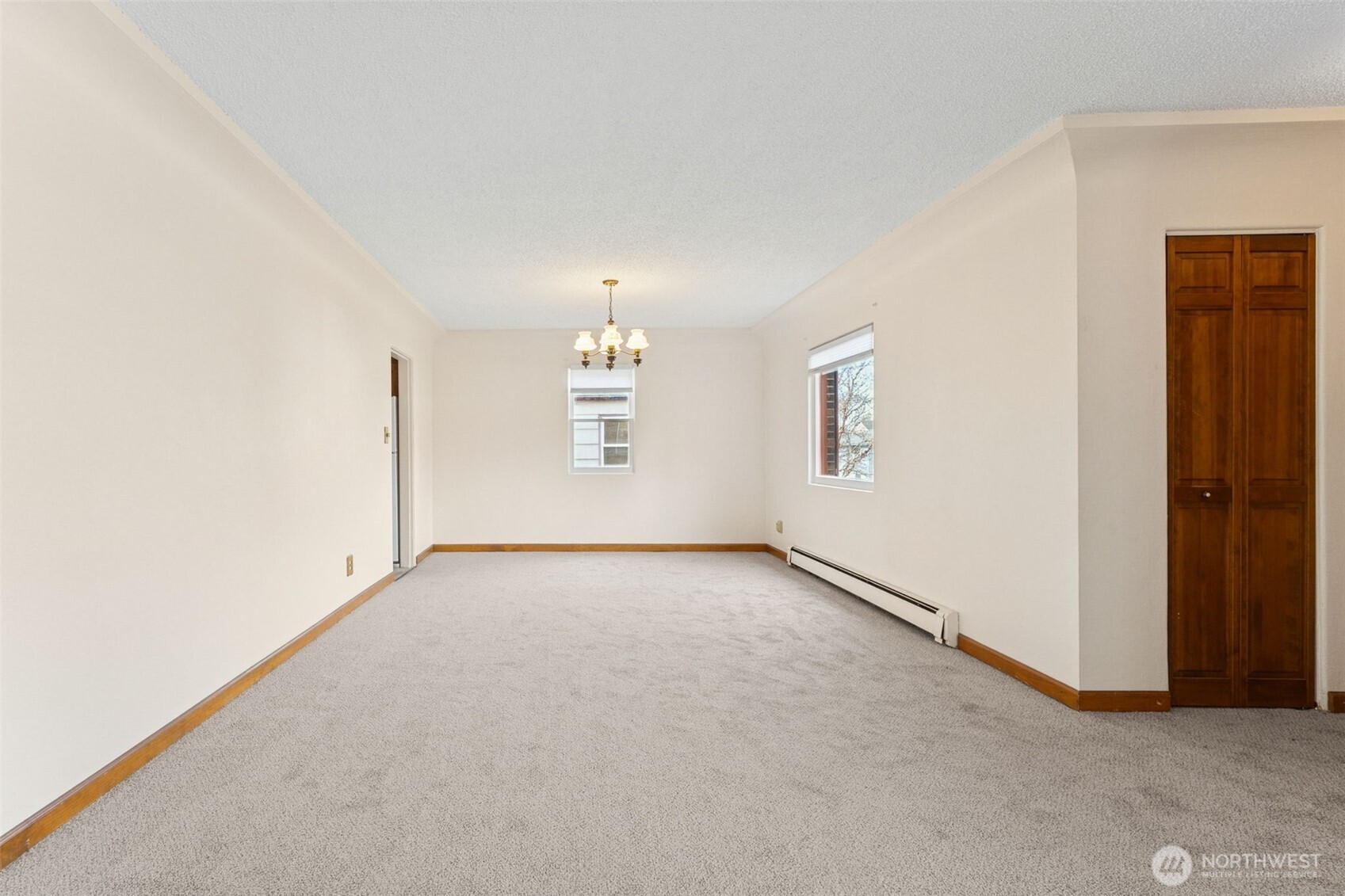 408 8th Avenue NE, Puyallup, WA 98372