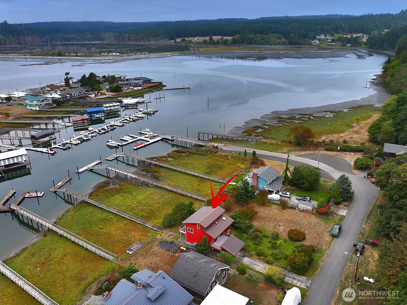 8122 Autumn Lane , Clinton, WA 98236