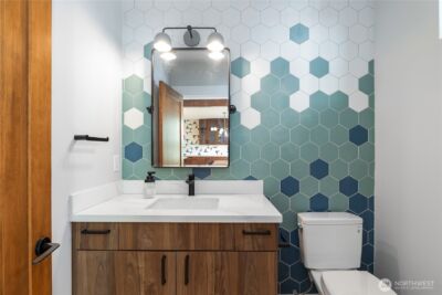 10715 2nd Avenue NW, Seattle, WA 98177-4807 - Photo 17