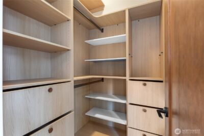 10715 2nd Avenue NW, Seattle, WA 98177-4807 - Photo 28