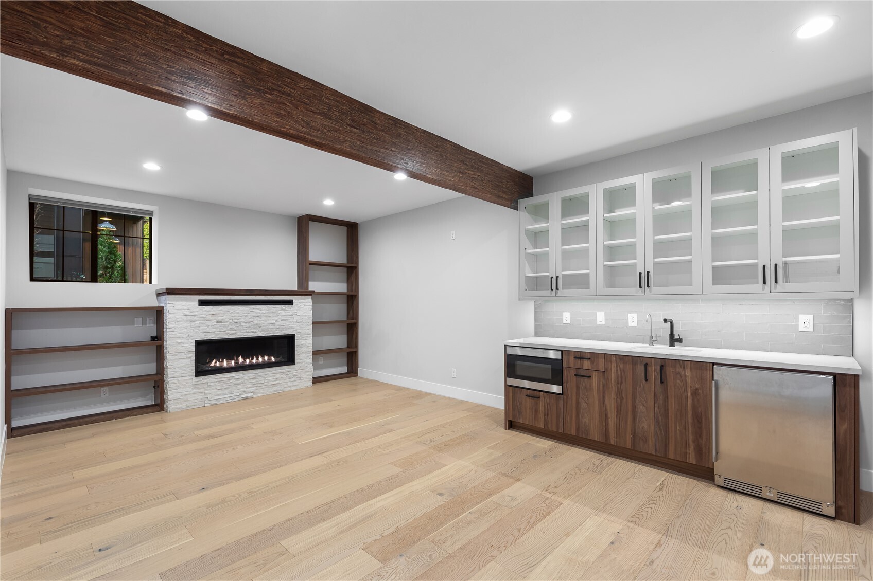 10715 2nd Avenue NW, Seattle, WA 98177-4807