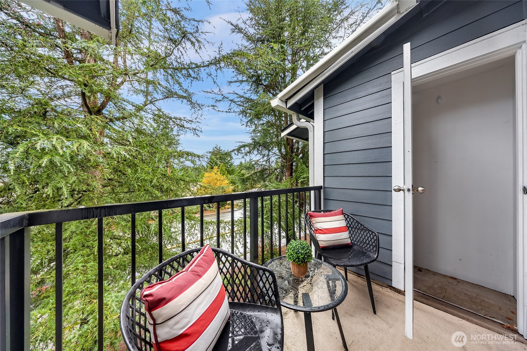14002 NE 181st Place #A302, Woodinville, WA 98072
