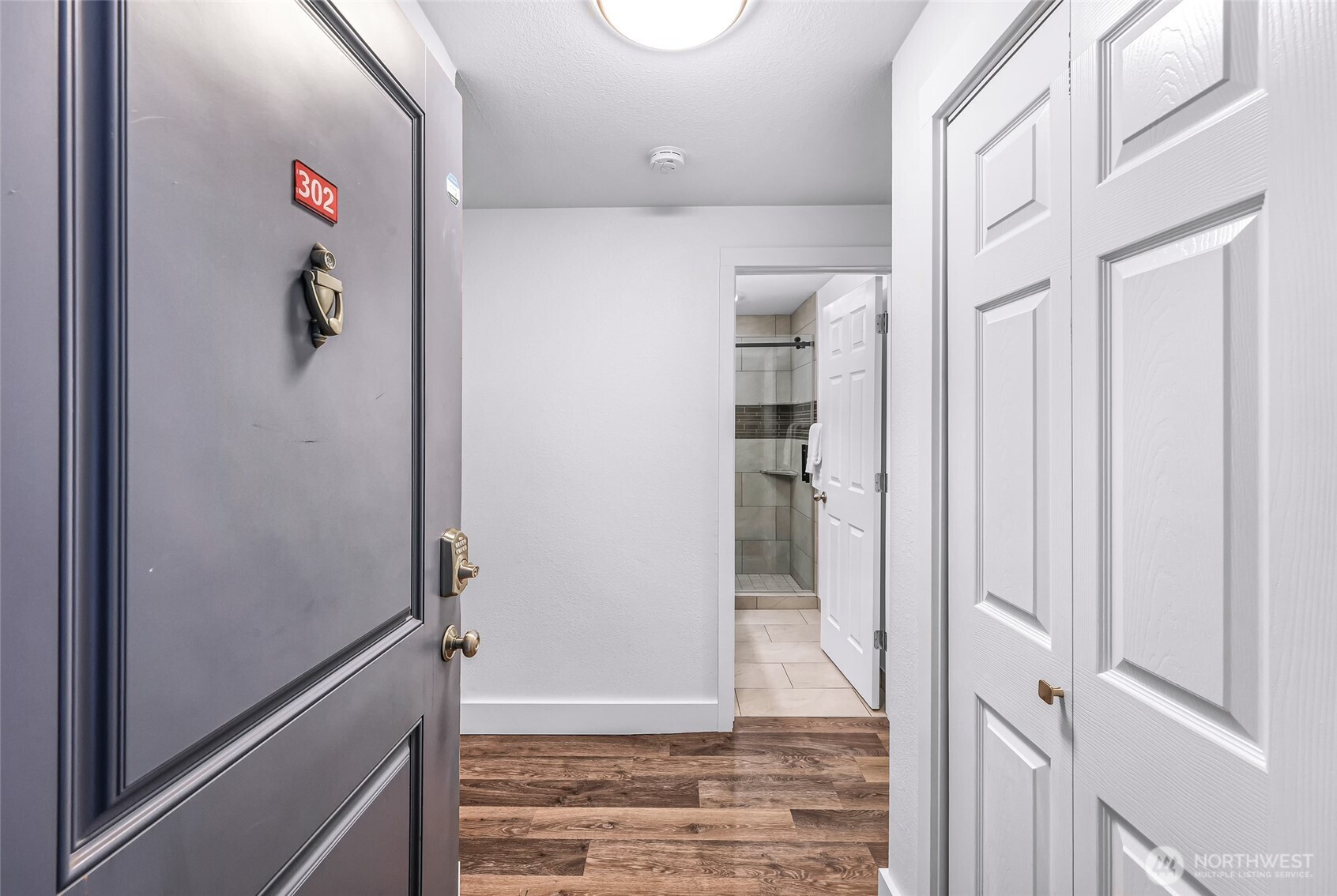 14002 NE 181st Place #A302, Woodinville, WA 98072