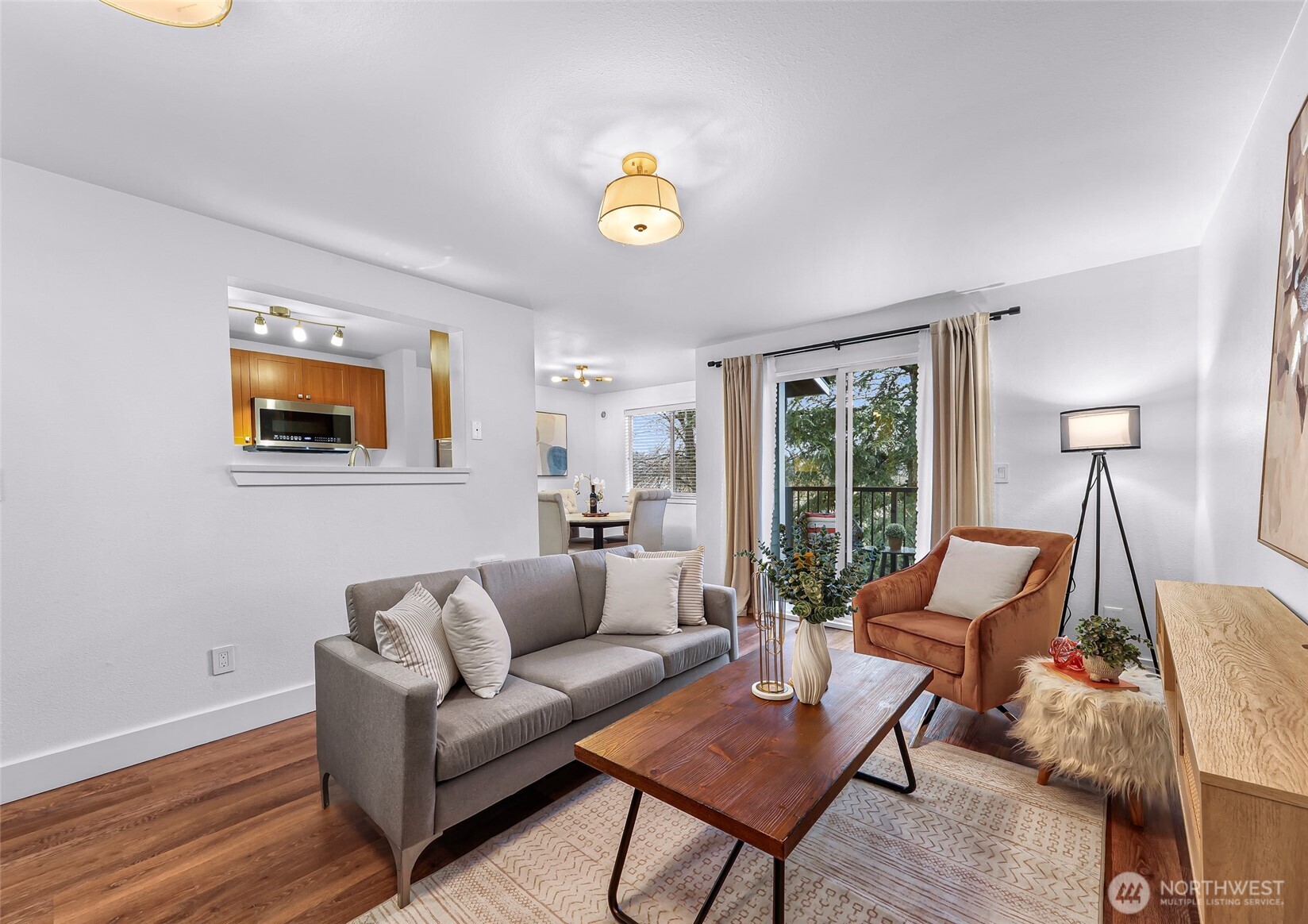 14002 NE 181st Place #A302, Woodinville, WA 98072