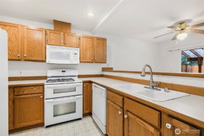 22703 SE 242nd Pl , Maple Valley, WA 98038 - Photo 10