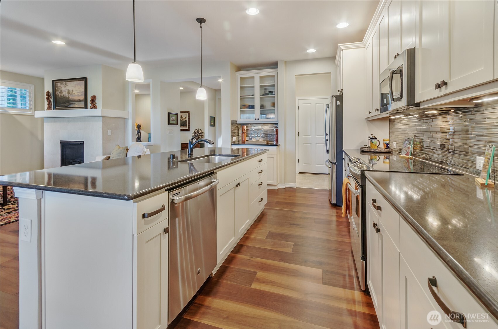 8520 Shaw Lane NE, Lacey, WA 98516