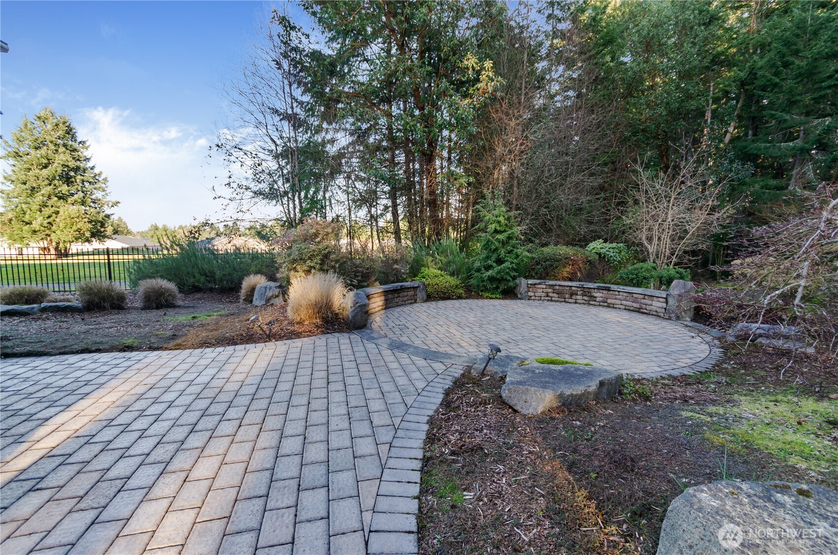 8520 Shaw Lane NE, Lacey, WA 98516