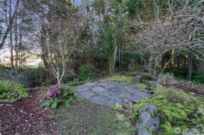 8520 Shaw Lane NE, Lacey, WA 98516 - Photo 32