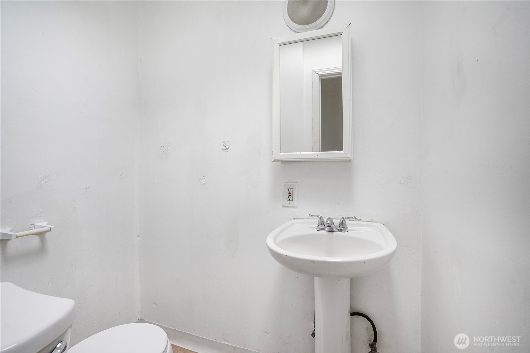 3718 E J ST , Tacoma, WA 98404