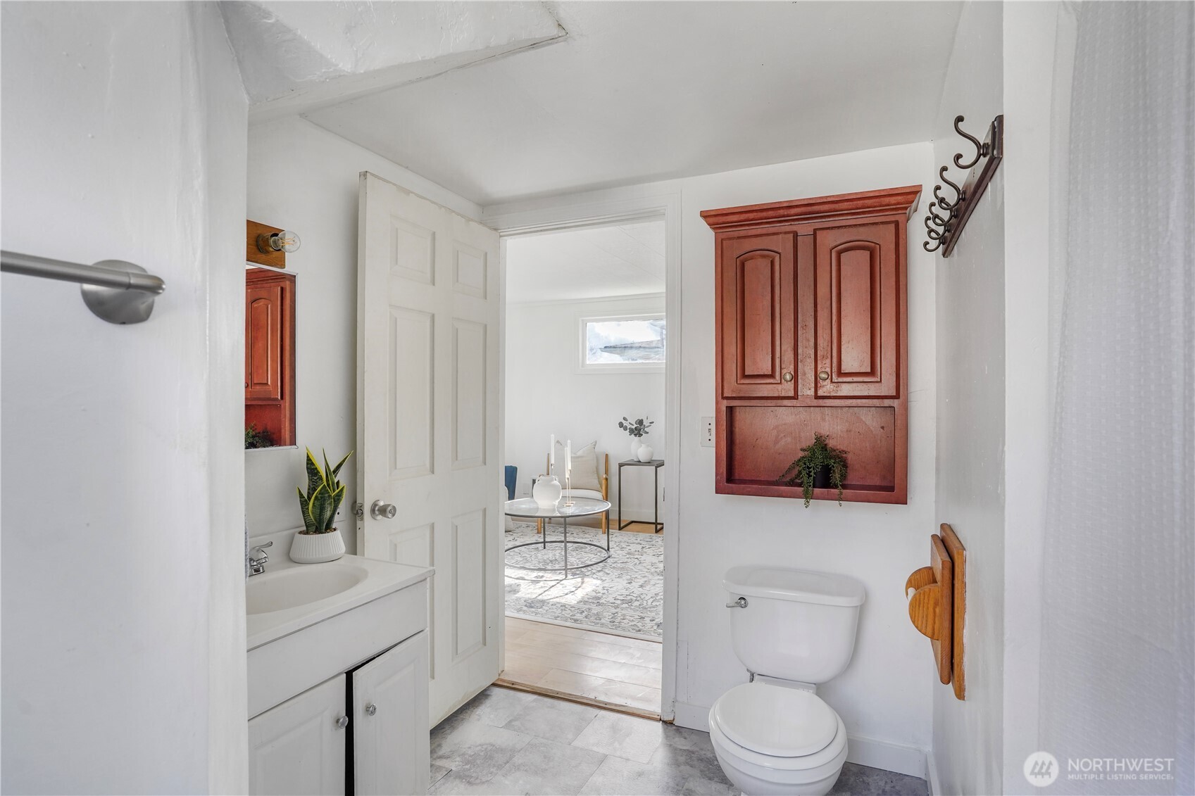 3718 E J ST , Tacoma, WA 98404