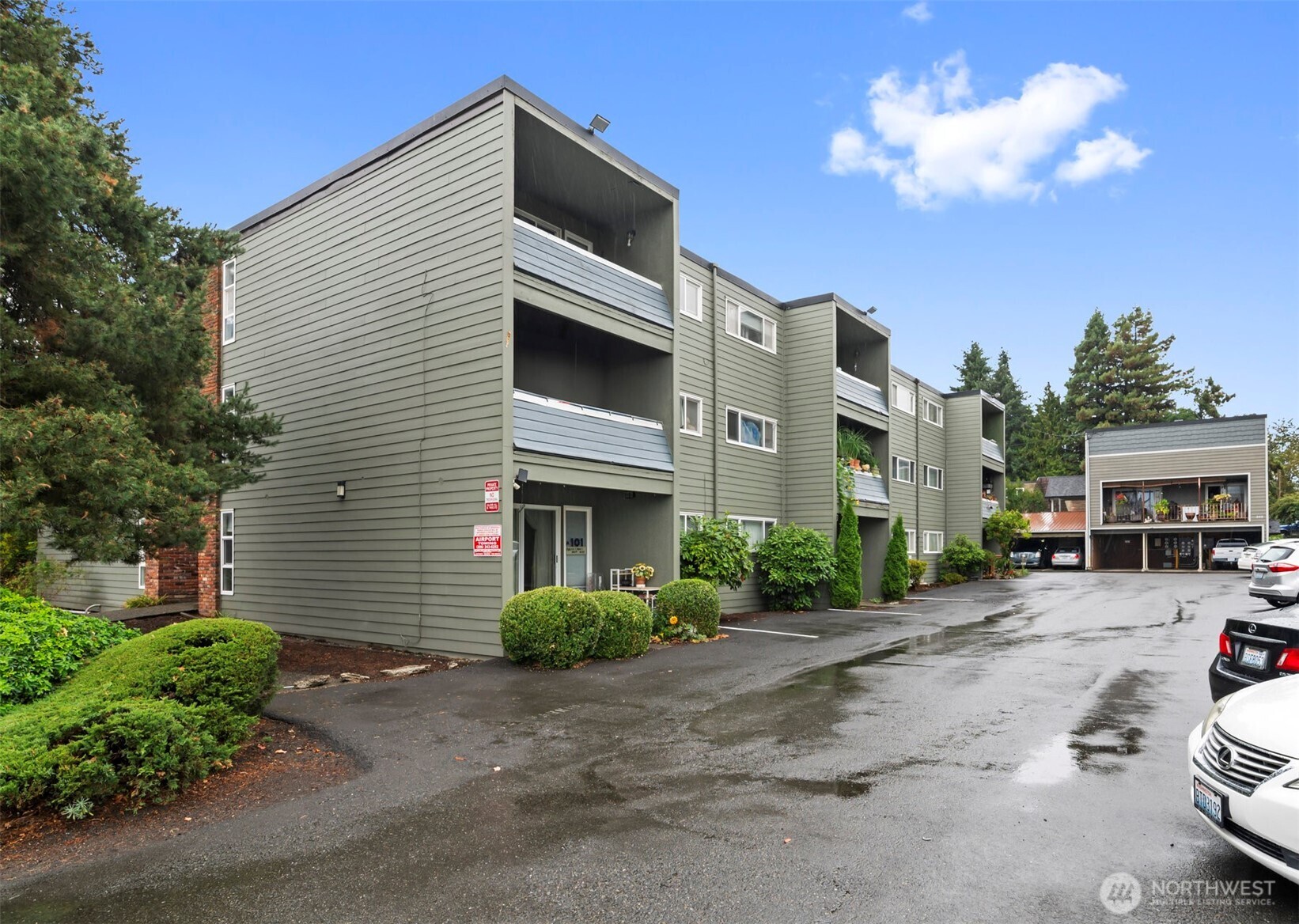 236 S 152nd Street #A104, Burien, WA 98148